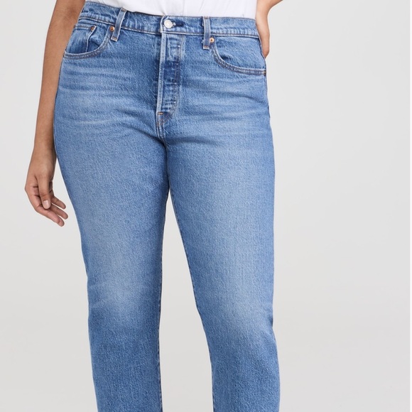 Levi's Wedgie Straight Jeans - Picture 5 of 13